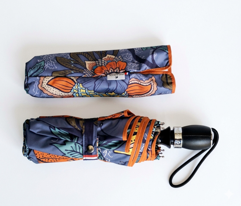 Parapluie pliant français Piganiol bleu imprimé floral ouvrant fermant BATIK FAR WEST - Léger & résistant