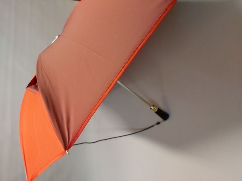 Parapluie pliant bandoulière automatique dégradé à tranche marron beige Guy de Jean - robuste & anti vent
