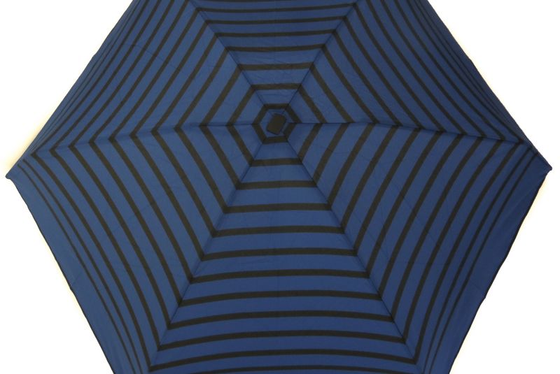  Parapluie de poche plat léger Jean Paul Gaultier bleu rayure noir avec pochon imperméable, léger 200g & solide