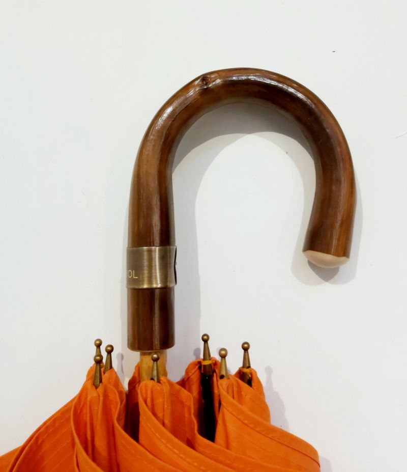 Parapluie petit BERGER orange coton anti uv à 100% pg courbe chataignier L'Aurillac, long et robuste