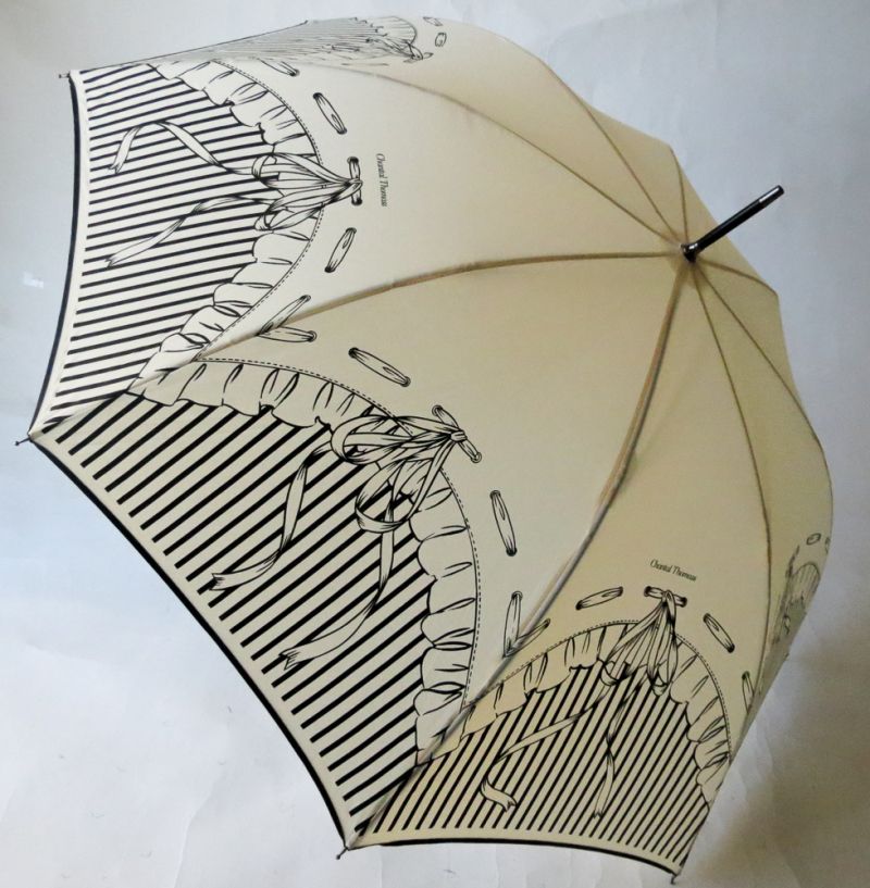 Parapluie Chantal Thomass long automatique anti uv ivoire imprimé rayures et lacets français, confortable et résistant